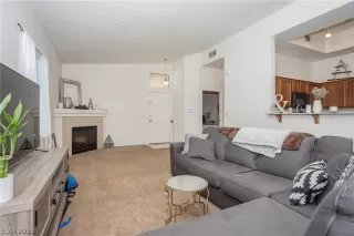 Photo #6: 2081550 Listing 