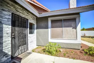 Photo #1: 2081552 Listing 