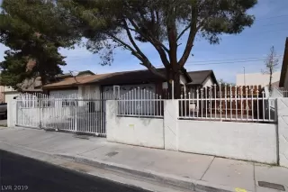 Photo #2: 2081574 Listing