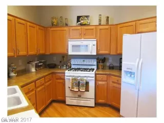 Photo #2: 2081613 Listing 