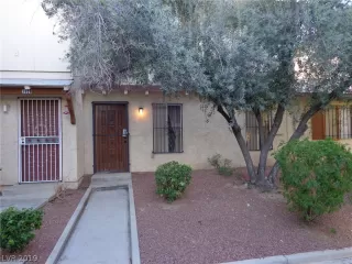 Photo #1: 2081620 Listing