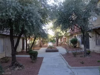 Photo #3: 2081620 Listing