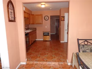 Photo #6: 2081620 Listing