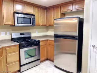Photo #2: 2081644 Listing 