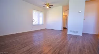 Photo #3: 2081718 Listing 