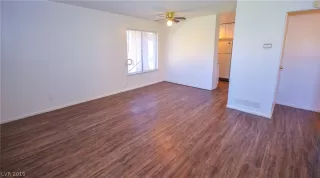 Photo #4: 2081718 Listing 