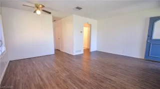 Photo #6: 2081718 Listing 