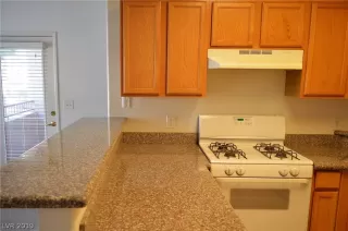 Photo #4: 2081737 Listing