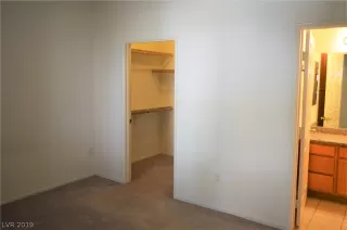 Photo #5: 2081737 Listing