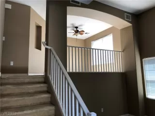 Photo #6: 2081746 Listing