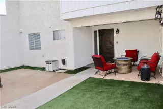 Photo #2: 2081767 Listing 