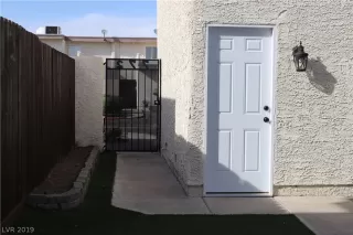 Photo #3: 2081767 Listing 