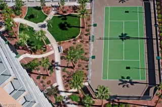 Photo #4: 2081812 Listing 