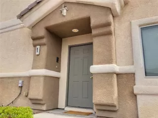 Photo #3: 2081816 Listing