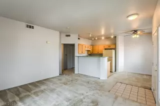 Photo #4: 2081851 Listing