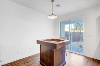 Photo #6: 2081902 Listing 