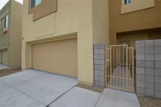 Photo #3: 2081926 Listing 