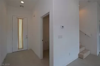 Photo #6: 2081926 Listing 