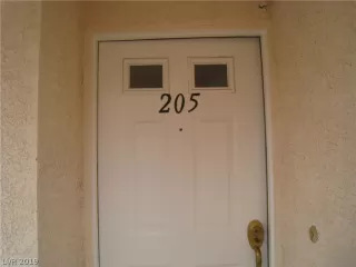 Photo #2: 2082057 Listing 