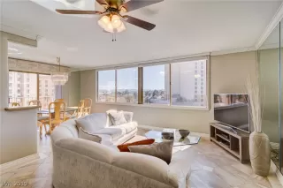 Photo #3: 2082076 Listing 