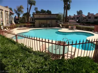 Photo #3: 2082149 Listing 