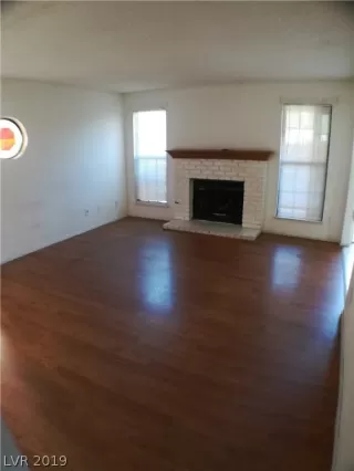 Photo #6: 2082149 Listing 