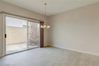 Photo #6: 2082163 Listing