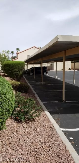 Photo #3: 2082181 Listing