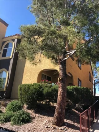 Photo #4: 2082256 Listing 