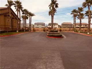 Photo #3: 2082364 Listing