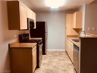 Photo #4: 2082364 Listing