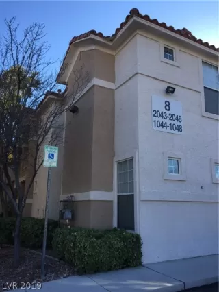 Photo #2: 2082438 Listing