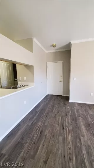 Photo #2: 2082494 Listing 