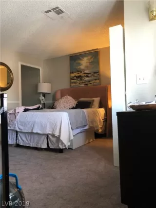 Photo #3: 2082512 Listing