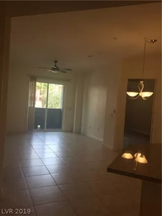 Photo #4: 2082546 Listing