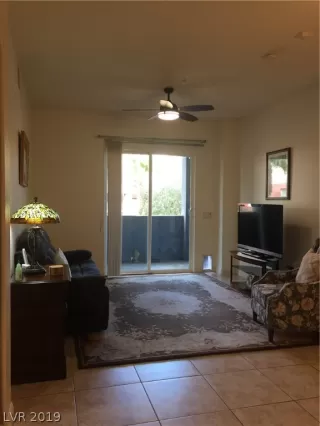 Photo #5: 2082546 Listing