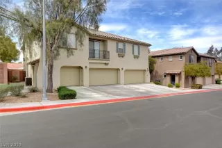 Photo #1: 2082630 Listing