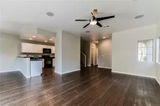 Photo #2: 2082669 Listing 