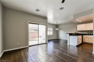 Photo #4: 2082669 Listing 