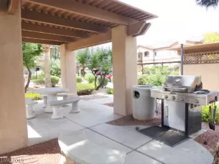 Photo #2: 2082675 Listing 