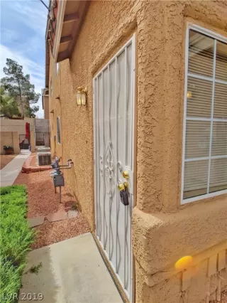 Photo #1: 2082691 Listing 