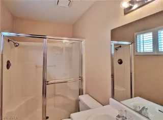 Photo #5: 2082691 Listing 