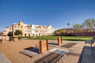 Photo #2: 2082693 Listing