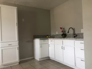 Photo #3: 2082720 Listing 