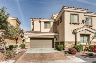 Photo #1: 2082726 Listing