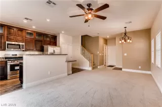 Photo #5: 2082726 Listing