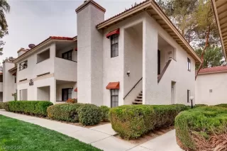 Photo #2: 2082752 Listing