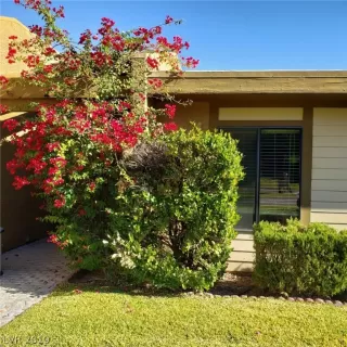 Photo #1: 2082771 Listing 