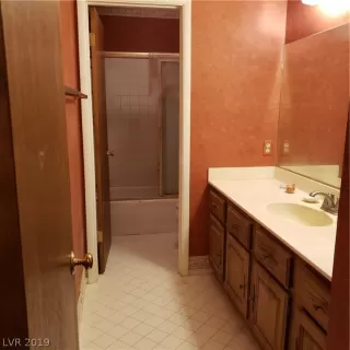 Photo #4: 2082771 Listing 