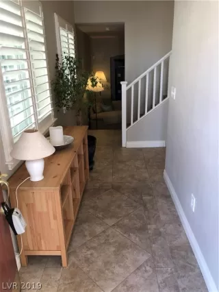 Photo #2: 2082773 Listing